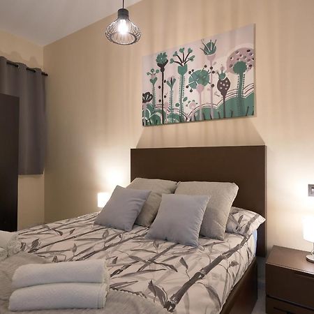 Apartamentos Tejares De Triana 16B セビリア エクステリア 写真