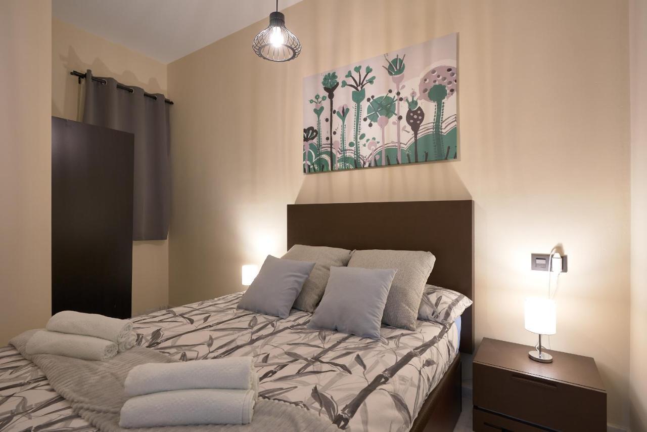 Apartamentos Tejares De Triana 16B セビリア エクステリア 写真